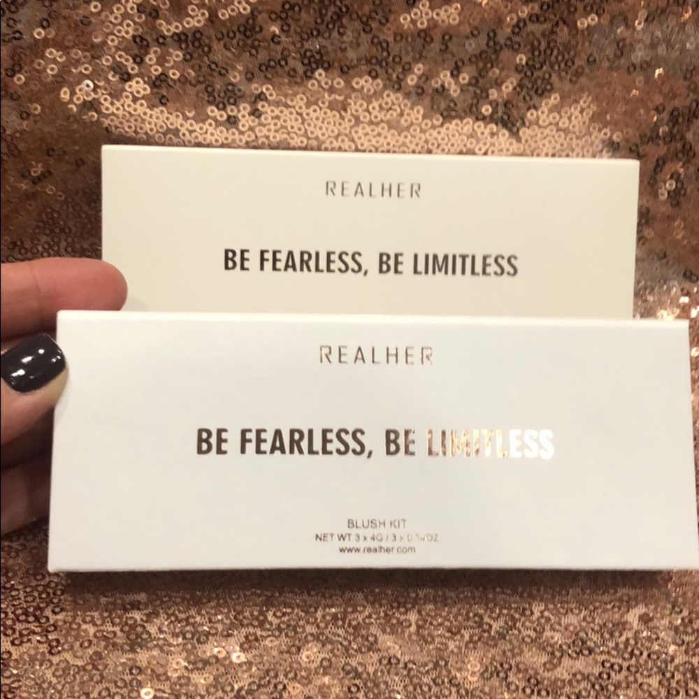 REALHER Blush Kit